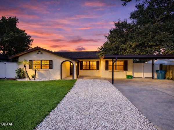 929 Derbyshire Road, Daytona Beach, FL 32117