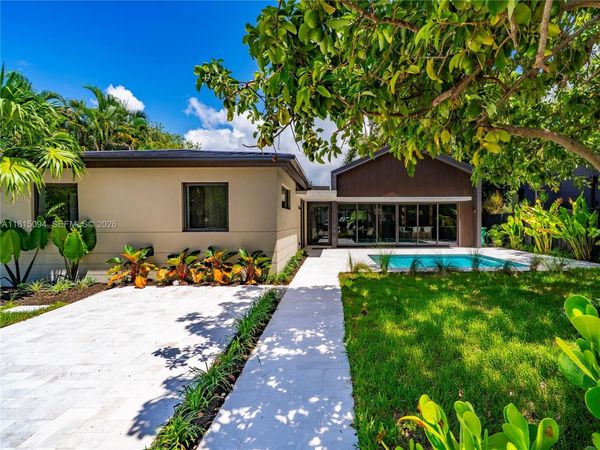 2777 Calusa St, Miami, FL 33133