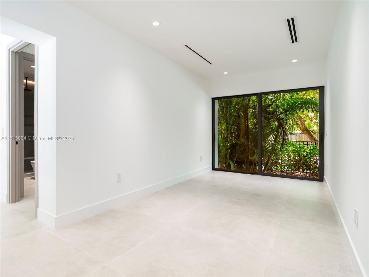 2777 Calusa St, Miami, FL 33133 Photo