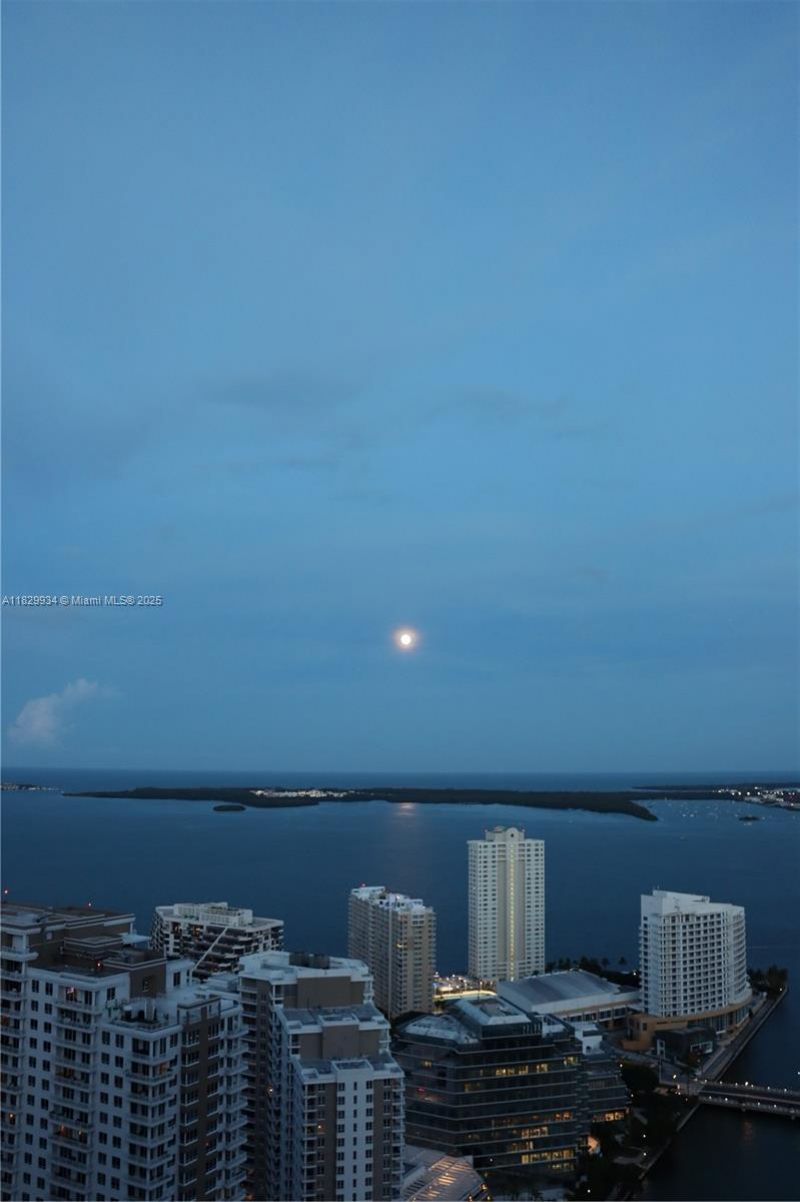 475 Brickell Ave, Unit 4207, Miami, FL 33131 Photo