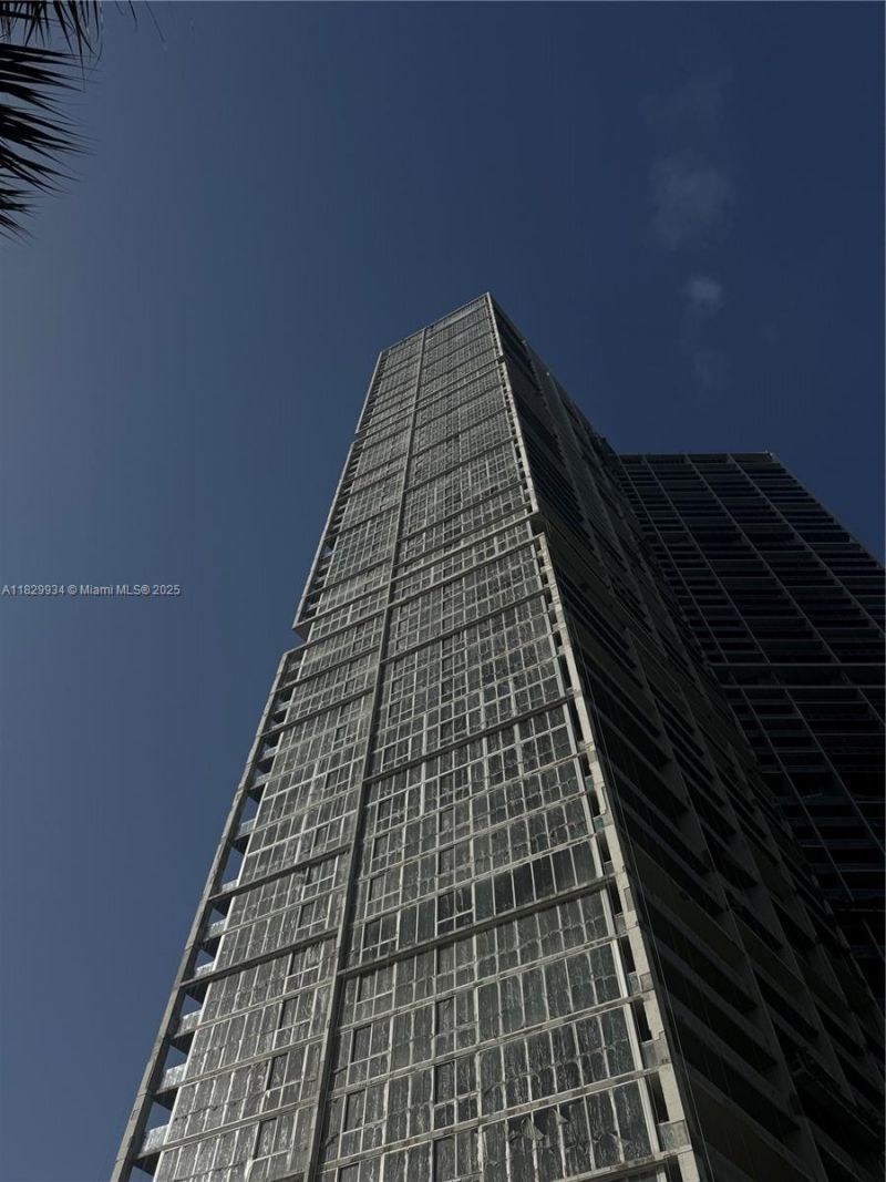 475 Brickell Ave, Unit 4207, Miami, FL 33131 Photo