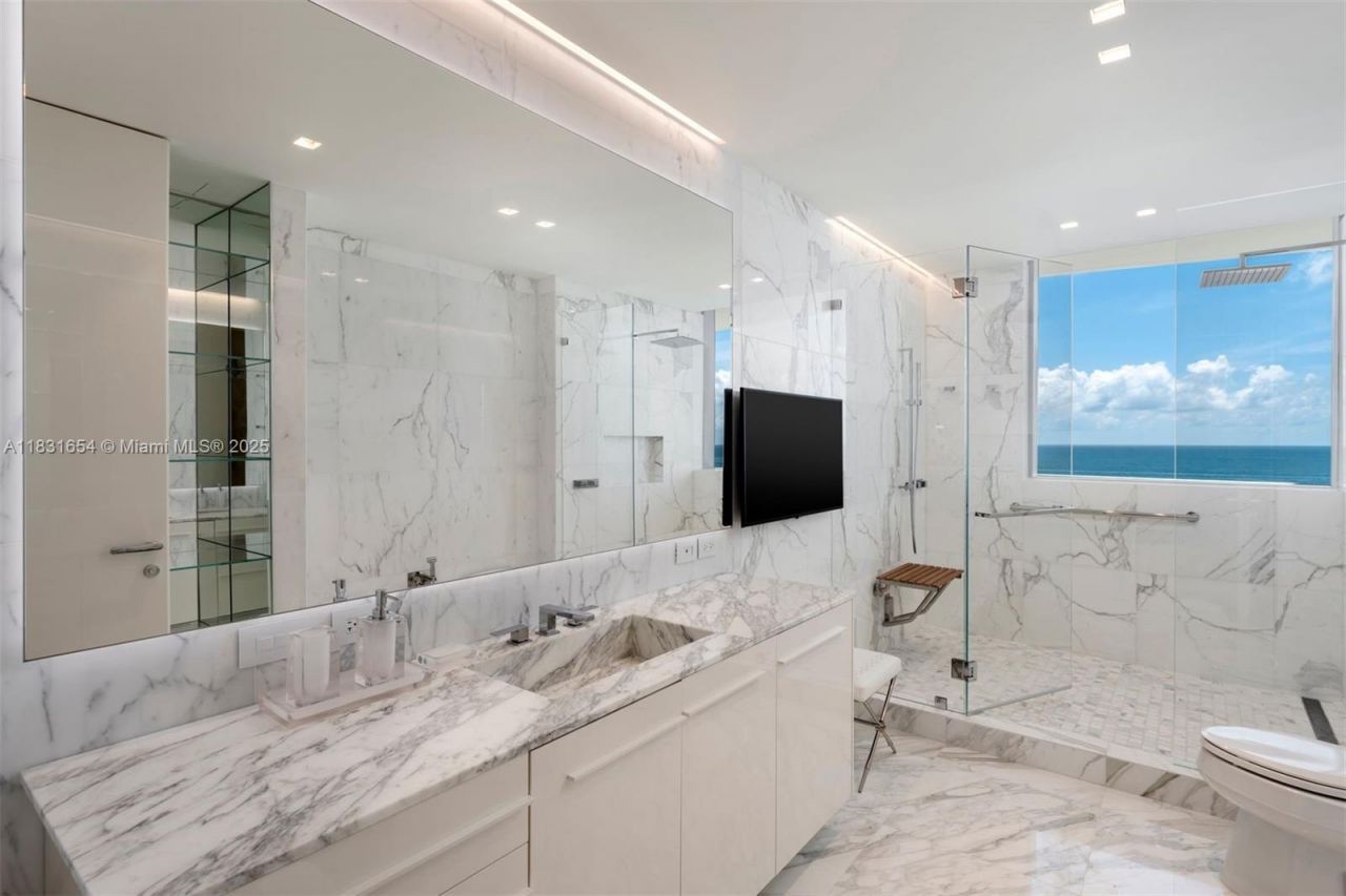 9349 Collins Ave, Unit 1101, Surfside, FL 33154 Photo