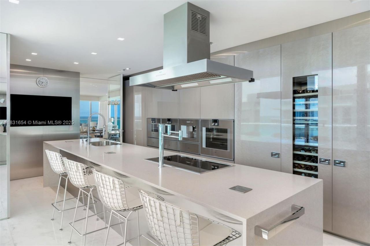 9349 Collins Ave, Unit 1101, Surfside, FL 33154 Photo