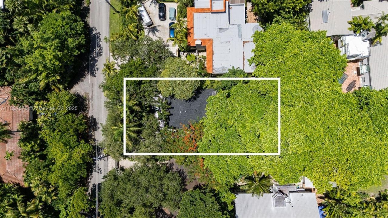 4286 S Douglas Rd, Miami, FL 33133 Photo