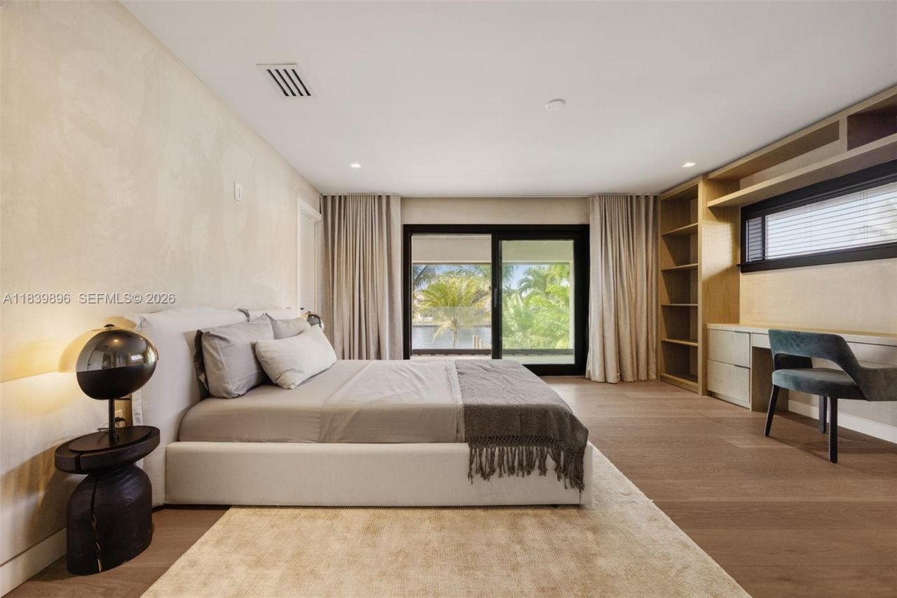 110 Holiday Dr, Hallandale Beach, FL 33009 Photo