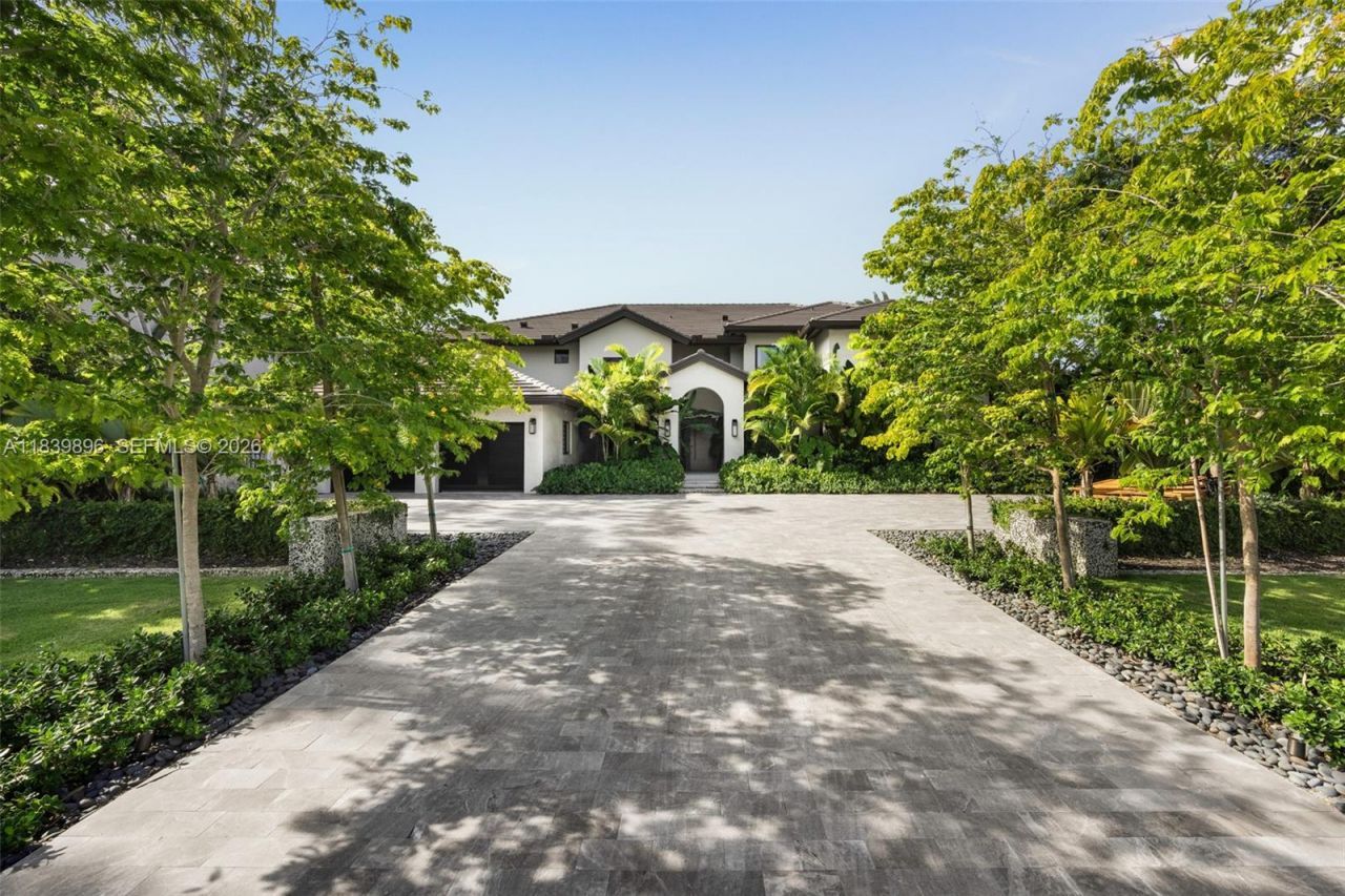 110 Holiday Dr, Hallandale Beach, FL 33009 Photo