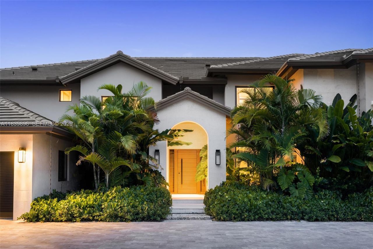 110 Holiday Dr, Hallandale Beach, FL 33009 Photo