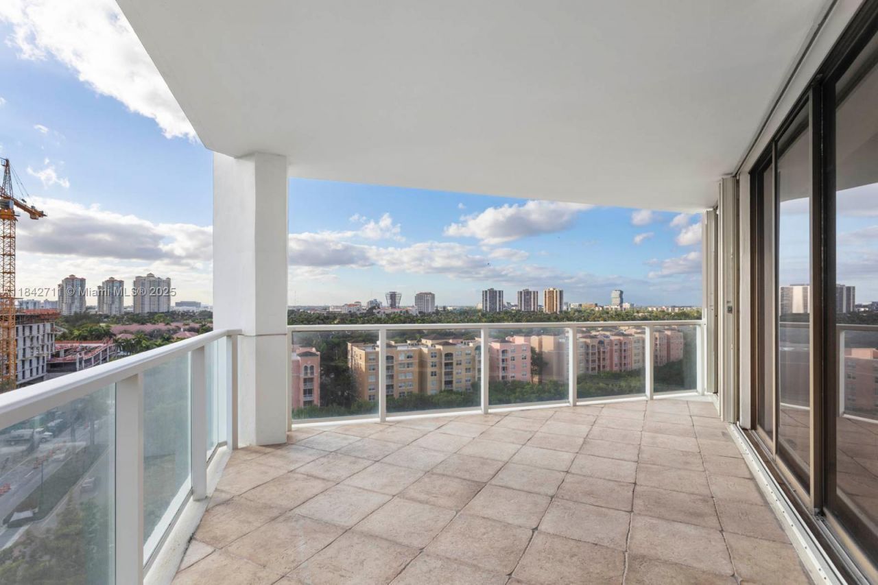 19500 Turnberry Way, Unit 9D, Aventura, FL 33180 Photo