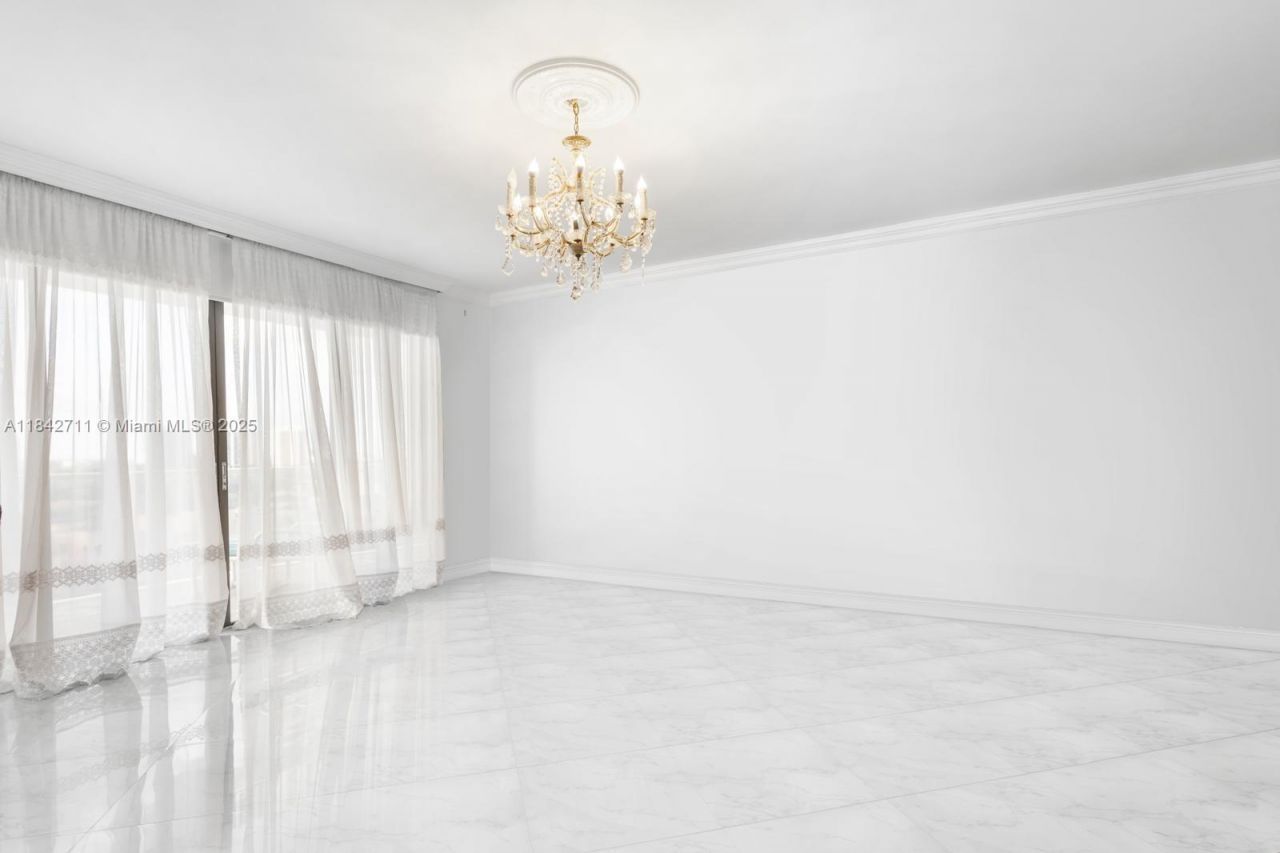 19500 Turnberry Way, Unit 9D, Aventura, FL 33180 Photo