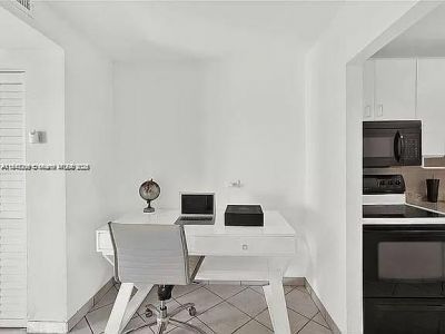 7904 West Dr, Unit 407, North Bay Village, FL 33141 Photo