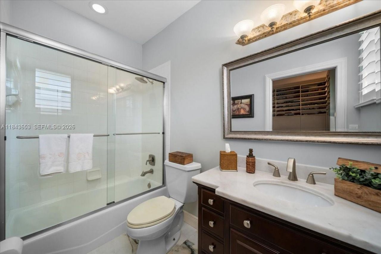 125 Dockside Cir, Weston, FL 33327 Photo