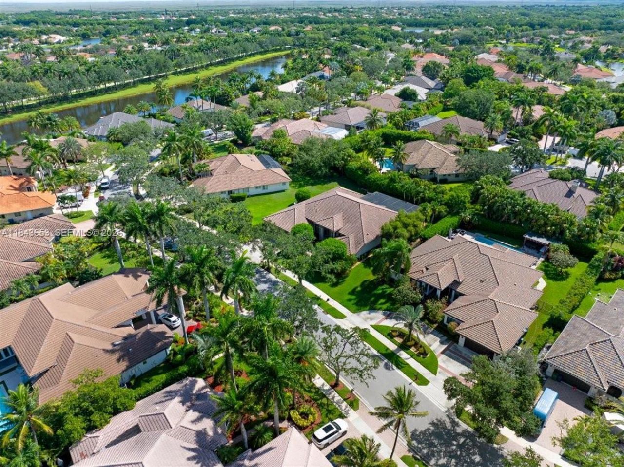 125 Dockside Cir, Weston, FL 33327 Photo