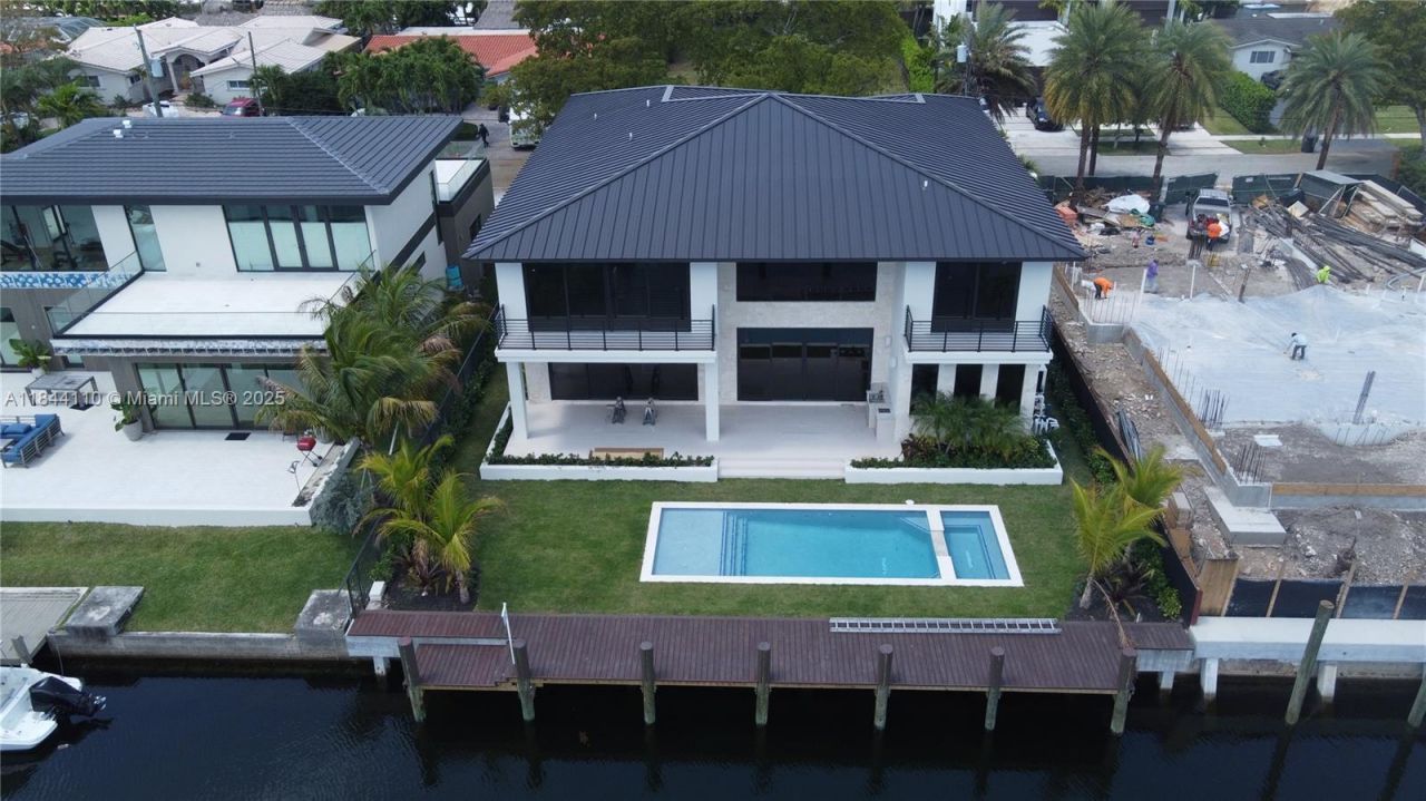 13085 Coronado Ter, North Miami, FL 33181 Photo