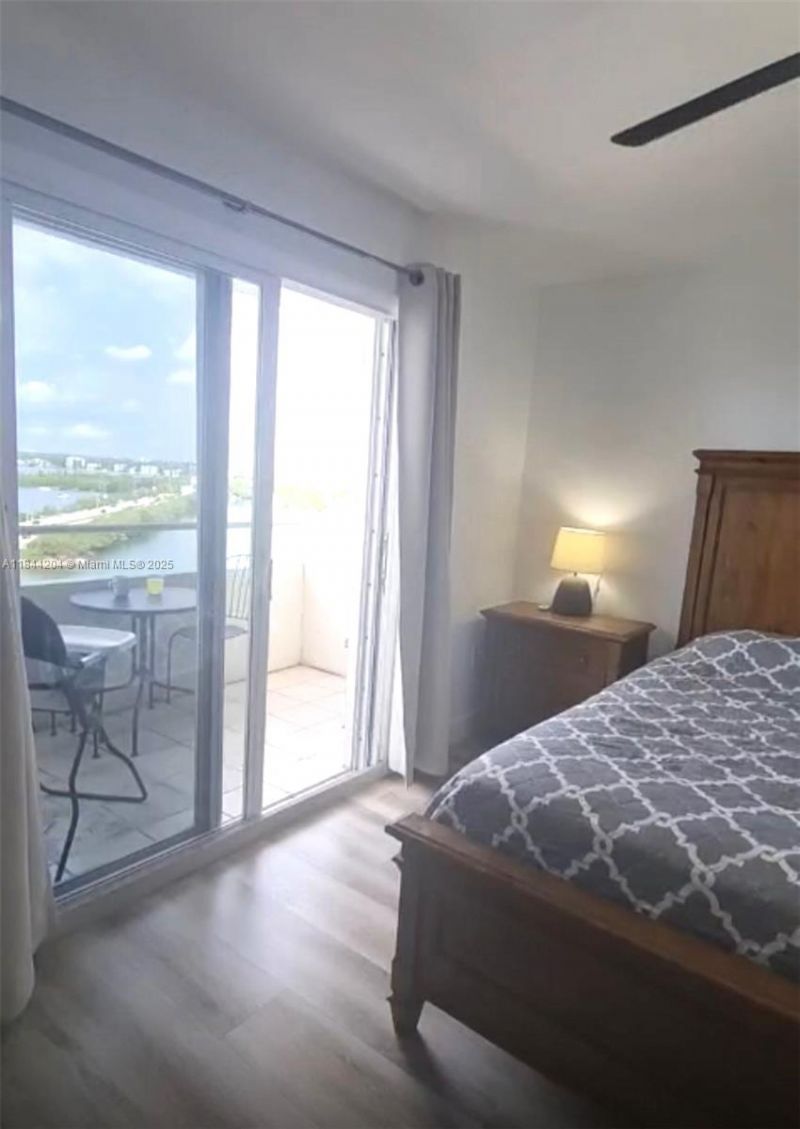 7904 West Dr, Unit 1008, North Bay Village, FL 33141 Photo