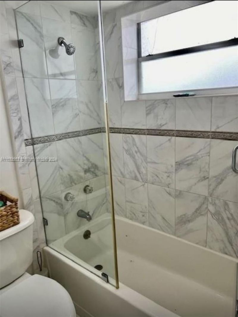 7904 West Dr, Unit 1008, North Bay Village, FL 33141 Photo