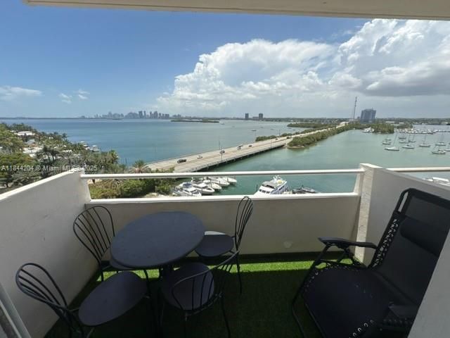 7904 West Dr, Unit 1008, North Bay Village, FL 33141 Photo