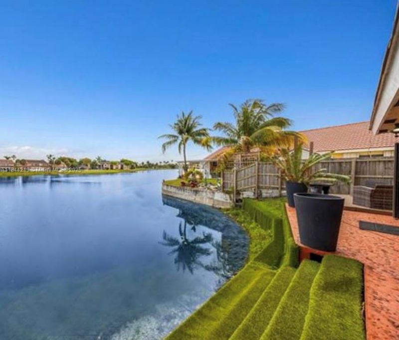 8453 NW 189 Street Rd, Hialeah, FL 33015 Photo