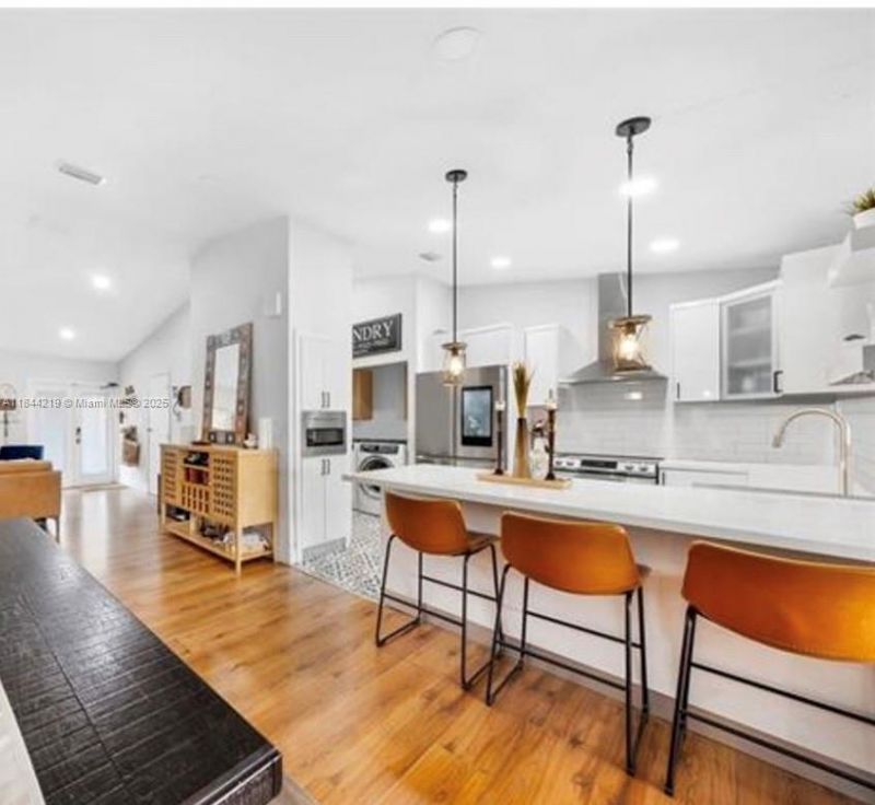 8453 NW 189 Street Rd, Hialeah, FL 33015 Photo