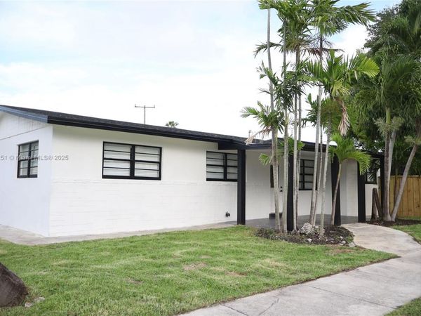 3955 SW 69th Ave, Miami, FL 33155