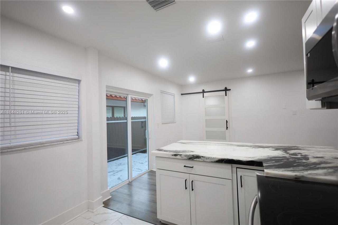 3955 SW 69th Ave, Miami, FL 33155 Photo