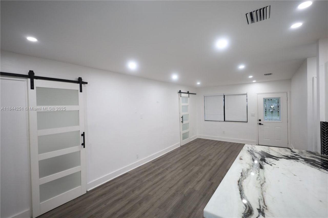 3955 SW 69th Ave, Miami, FL 33155 Photo