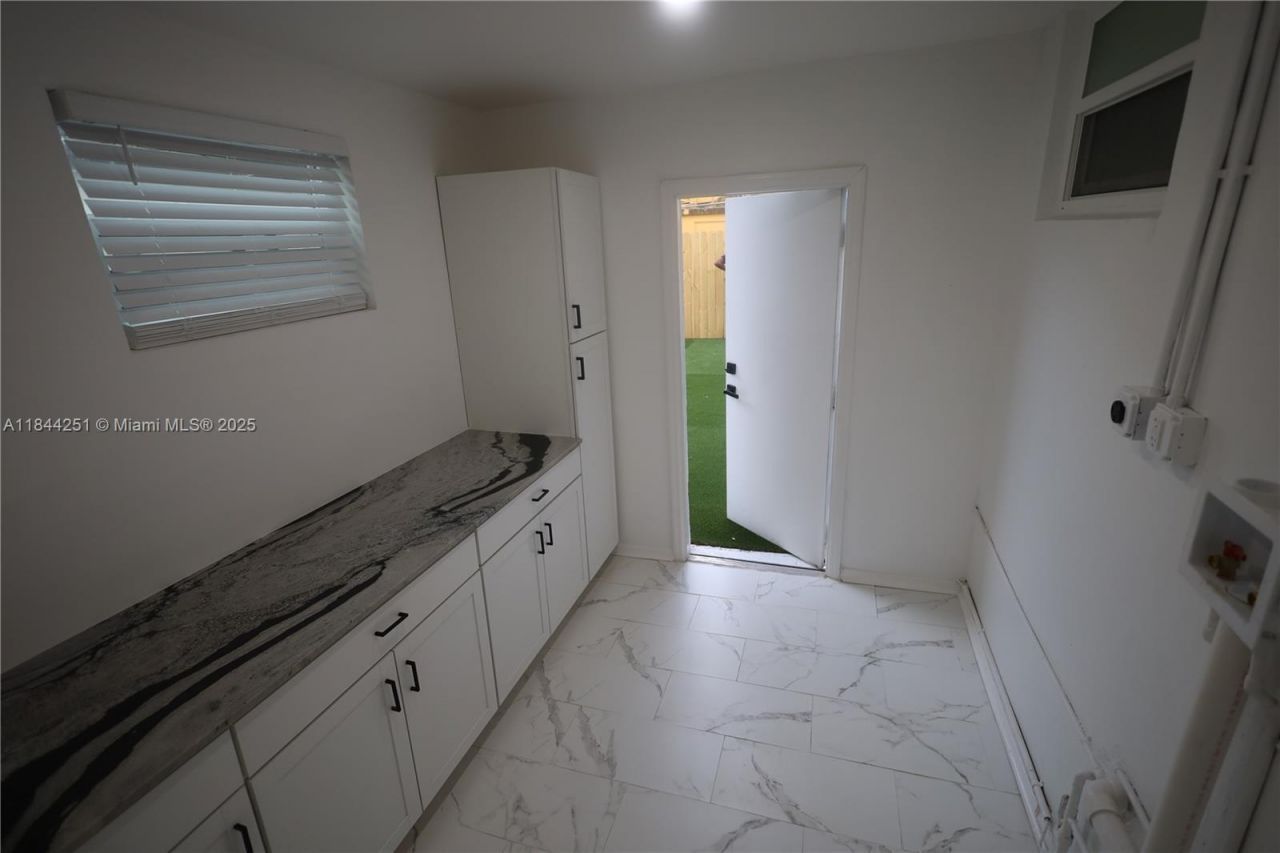 3955 SW 69th Ave, Miami, FL 33155 Photo