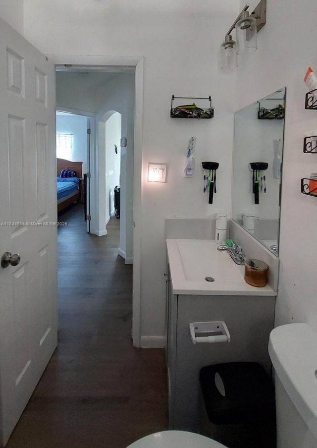 2915 NW 60th St, Miami, FL 33142 Photo