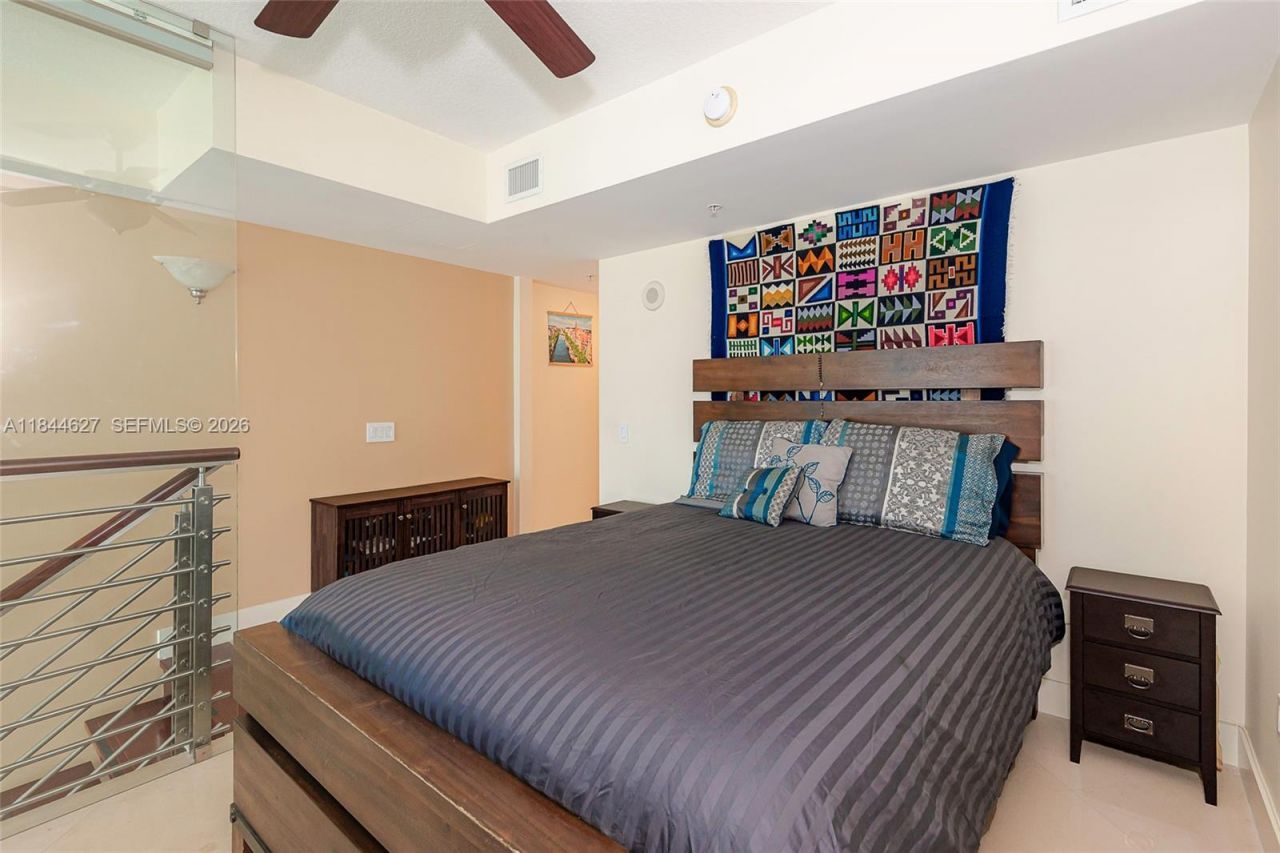 41 SE 5th St, Unit 1503, Miami, FL 33131 Photo