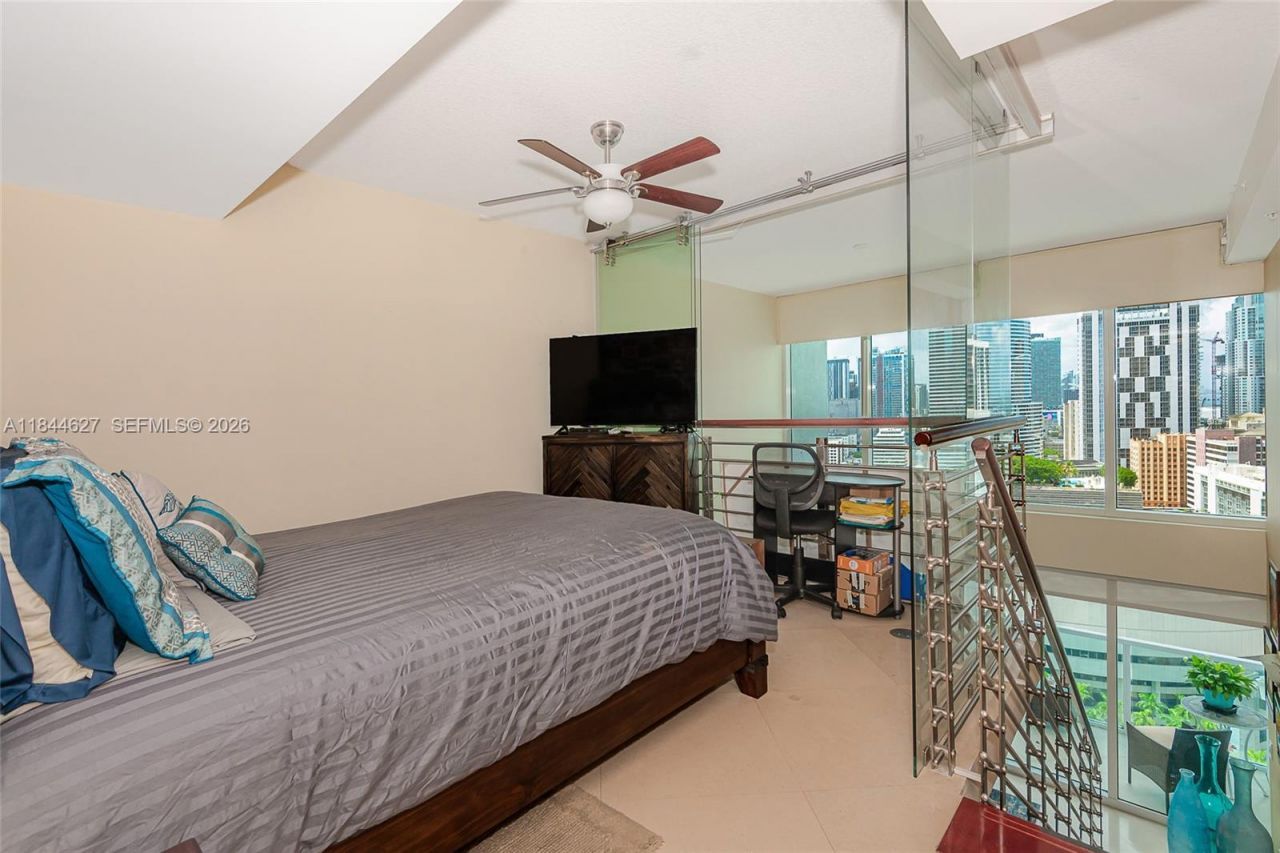 41 SE 5th St, Unit 1503, Miami, FL 33131 Photo