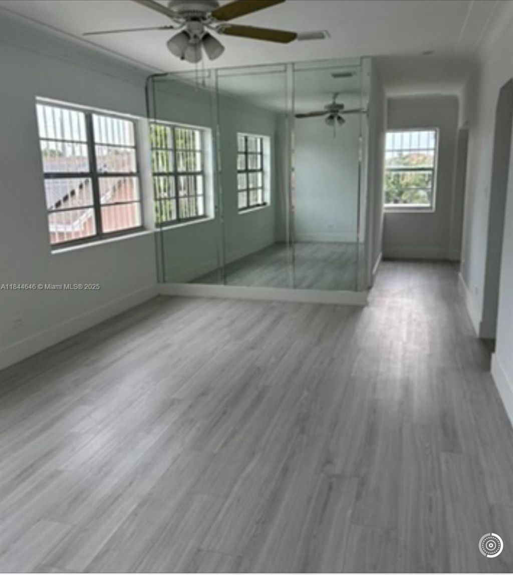 2215 NW 33rd St, Miami, FL 33142 Photo