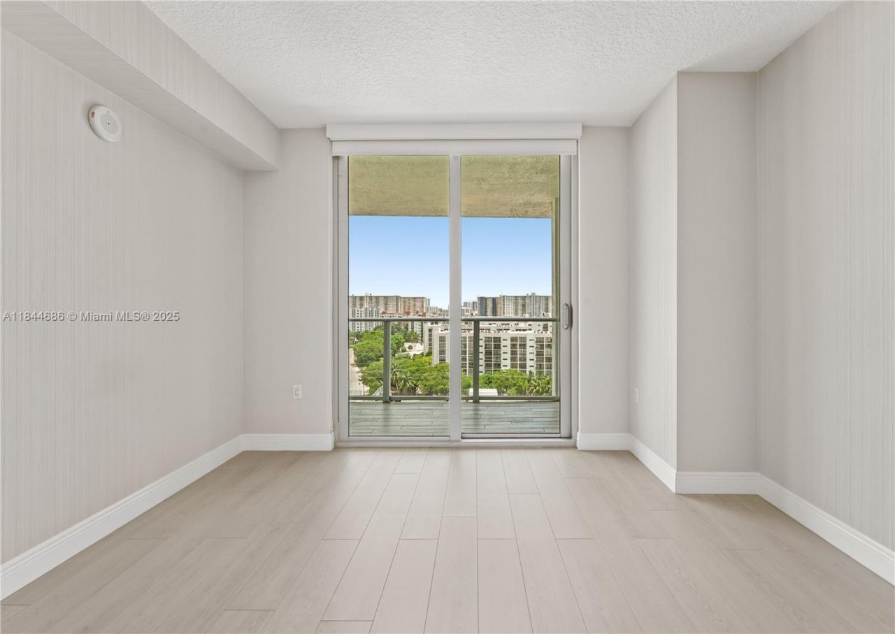 300 Sunny Isles Blvd, Unit 4-1107, Sunny Isles Beach, FL 33160 Photo