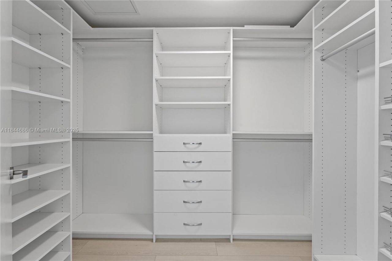 300 Sunny Isles Blvd, Unit 4-1107, Sunny Isles Beach, FL 33160 Photo