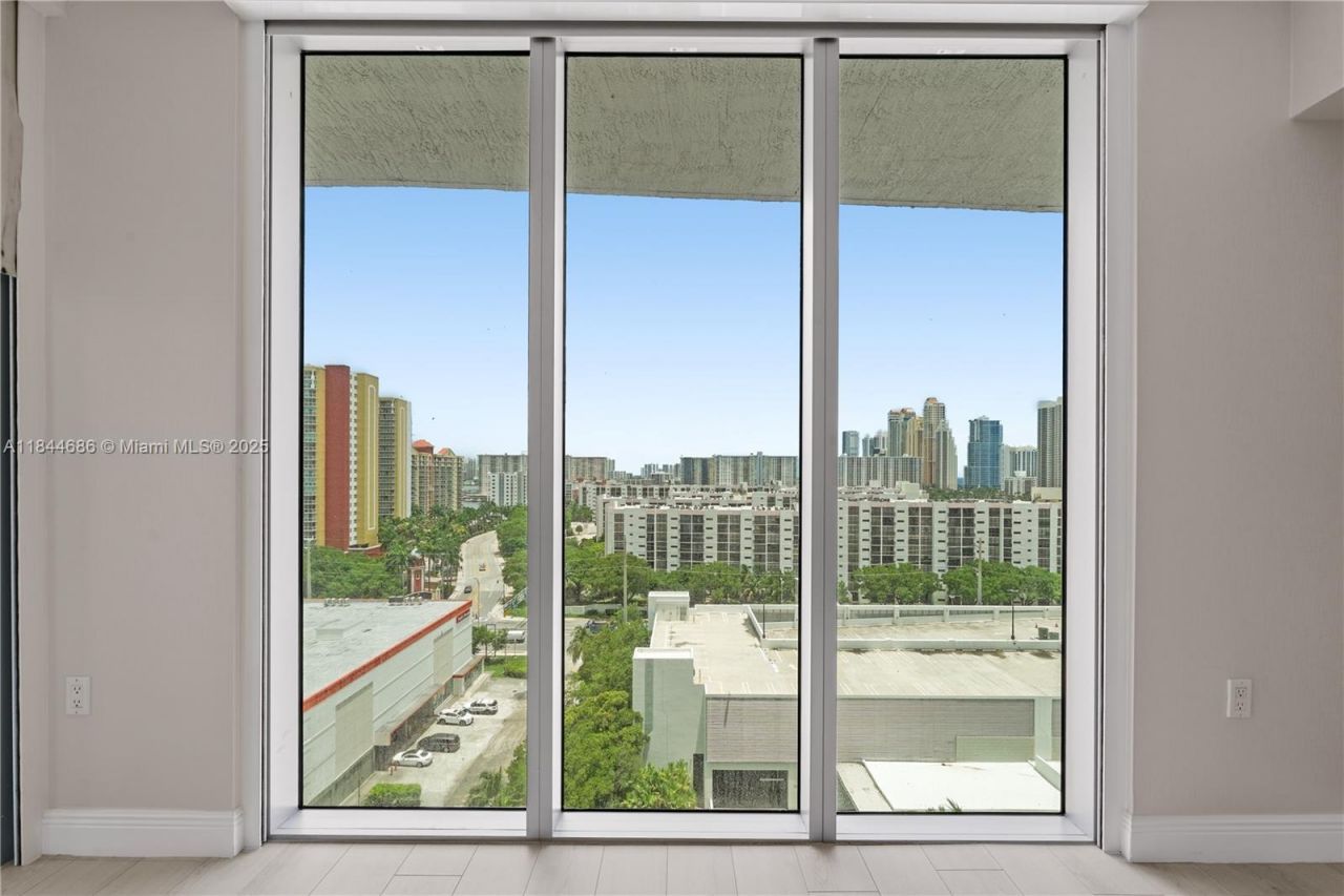 300 Sunny Isles Blvd, Unit 4-1107, Sunny Isles Beach, FL 33160 Photo