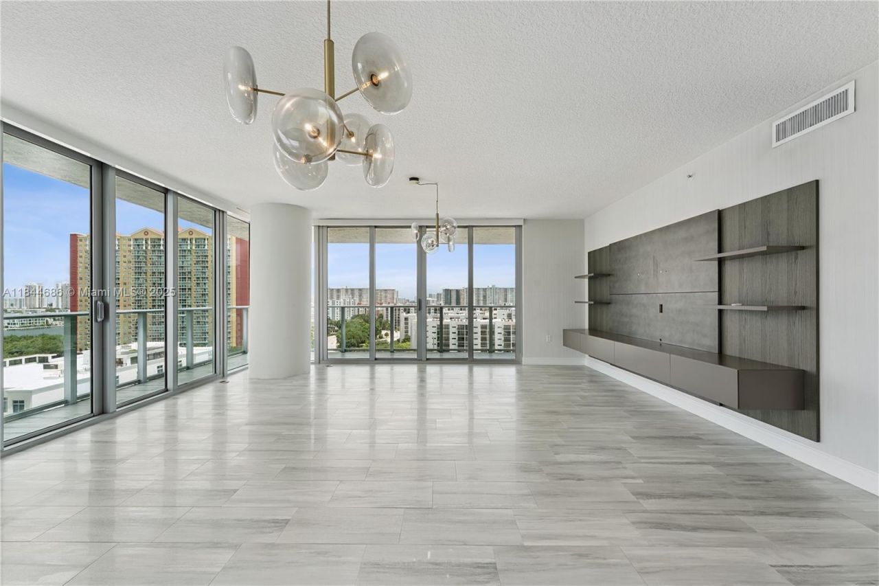 300 Sunny Isles Blvd, Unit 4-1107, Sunny Isles Beach, FL 33160 Photo