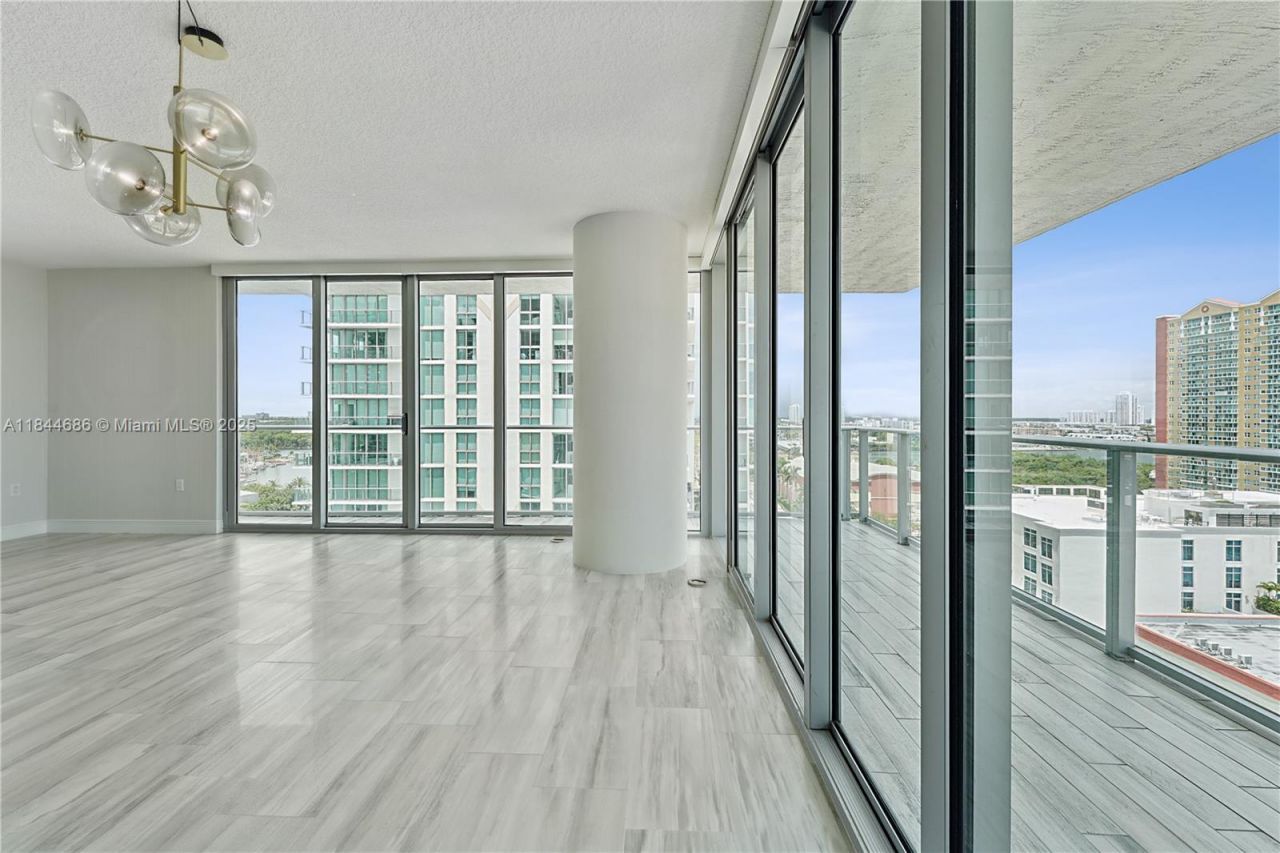 300 Sunny Isles Blvd, Unit 4-1107, Sunny Isles Beach, FL 33160 Photo