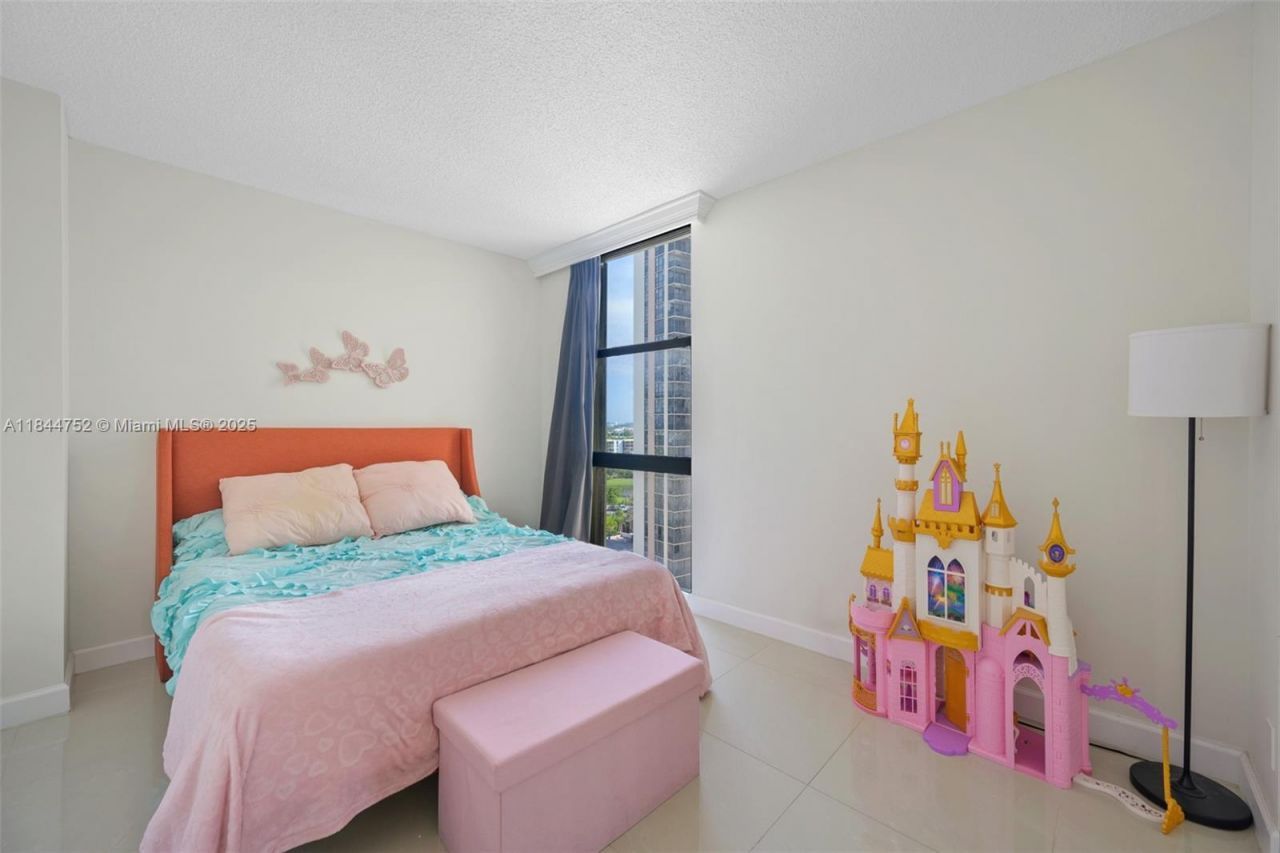20335 W Country Club Dr, Unit 1402, Aventura, FL 33180 Photo