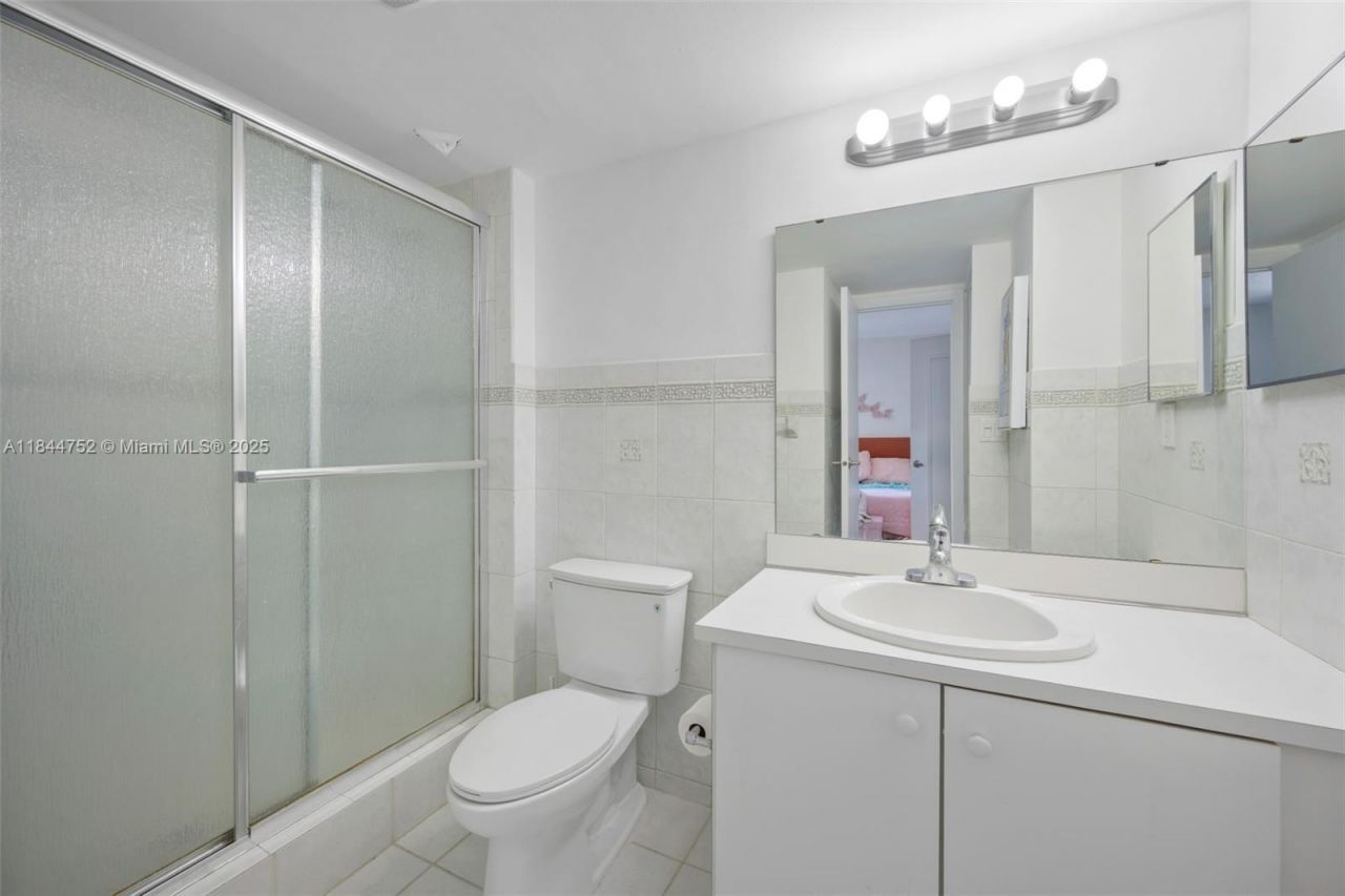 20335 W Country Club Dr, Unit 1402, Aventura, FL 33180 Photo