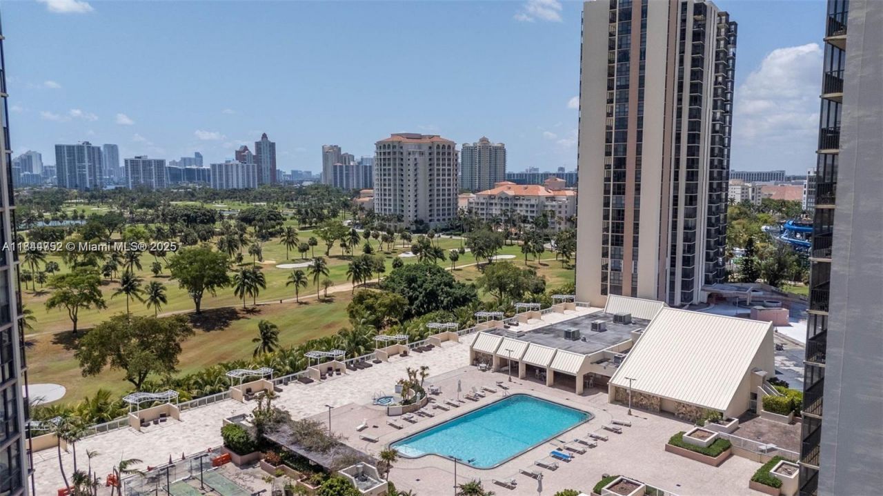 20335 W Country Club Dr, Unit 1402, Aventura, FL 33180 Photo