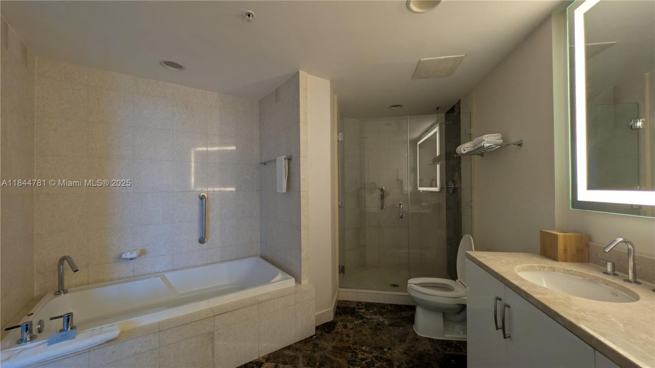 505 N Fort Lauderdale Beach Blvd, Unit 2501, Fort Lauderdale, FL 33304 Photo