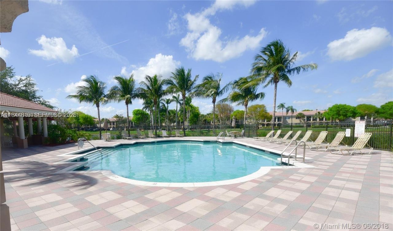 2494 Centergate Dr, Unit 102, Miramar, FL 33025 Photo