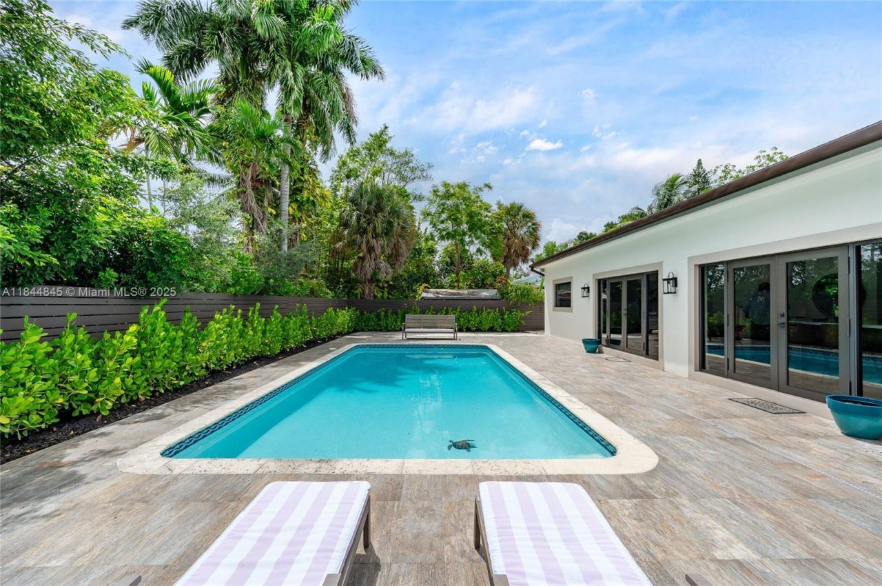 117 S Royal Poinciana Blvd, Miami Springs, FL 33166 Photo