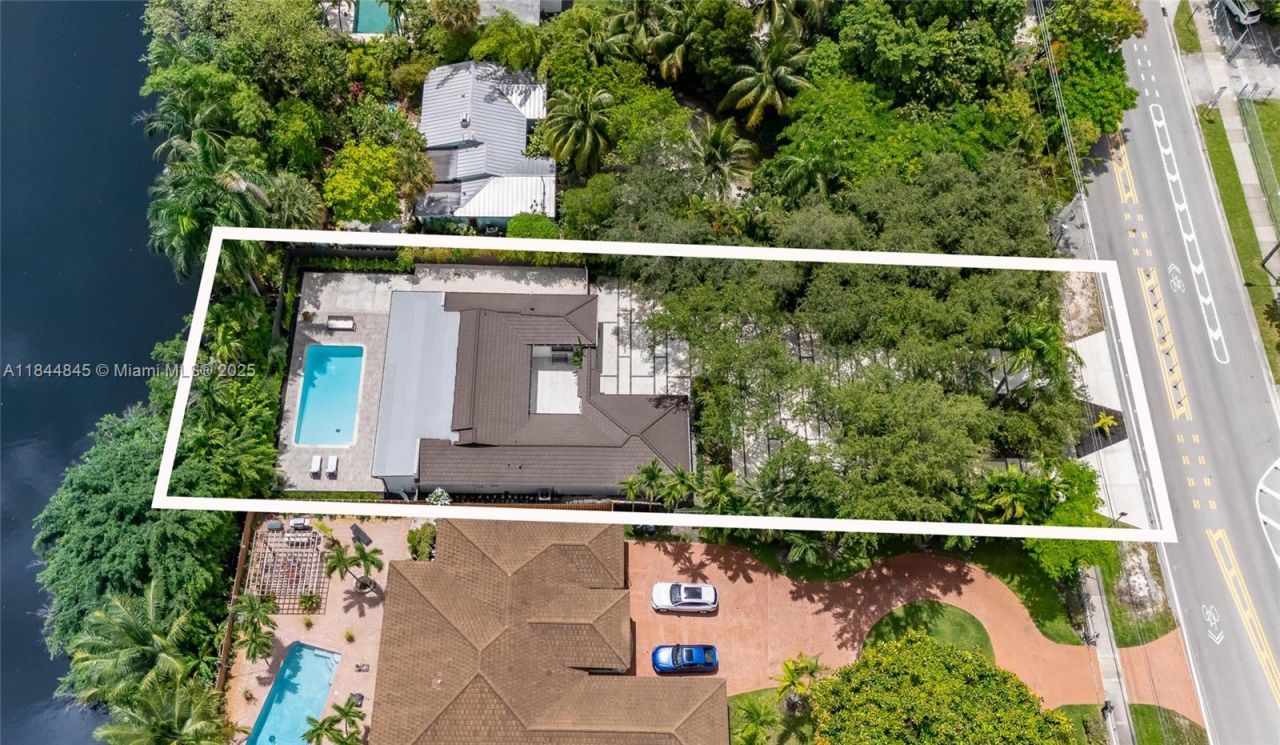 117 S Royal Poinciana Blvd, Miami Springs, FL 33166 Photo