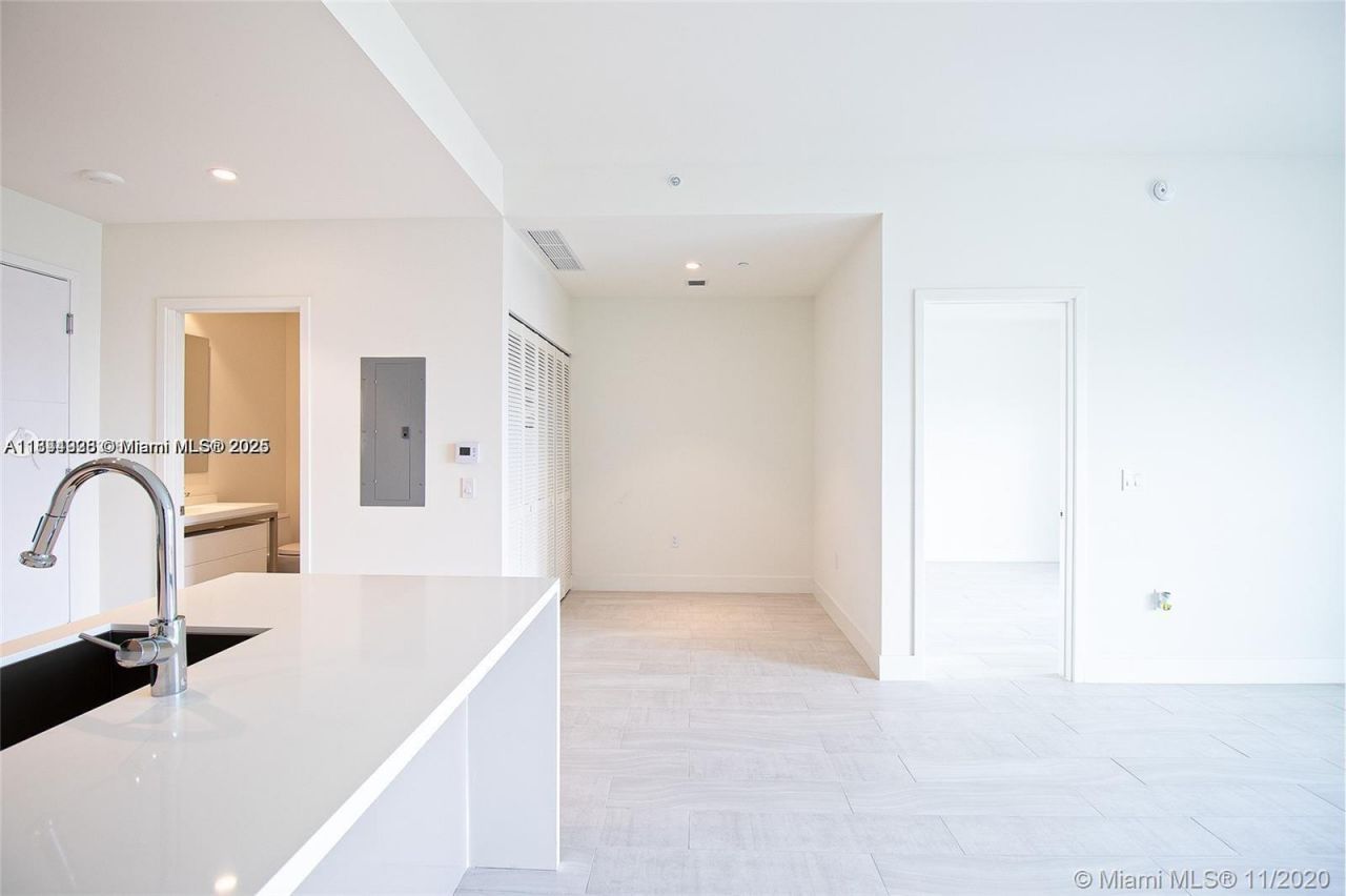 2000 Metropica Way, Unit 614, Sunrise, FL 33323 Photo