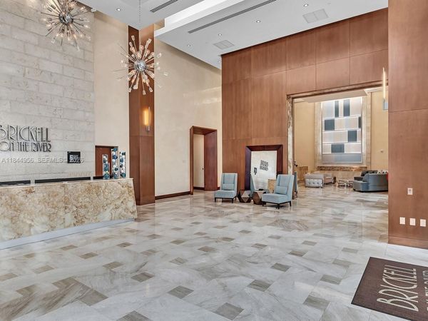 31 SE 5th St, Unit 2911, Miami, FL 33131