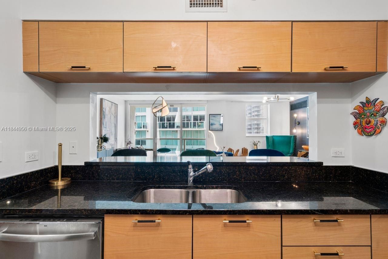 31 SE 5th St, Unit 2911, Miami, FL 33131 Photo