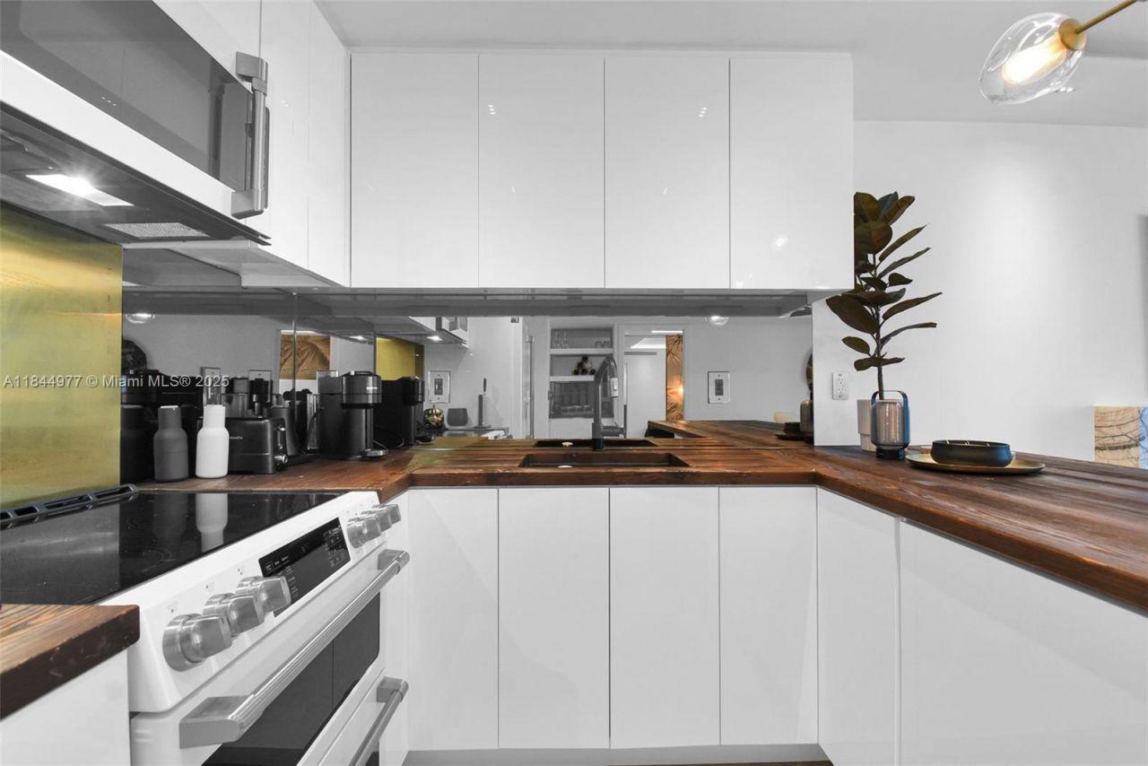 2301 Collins Ave, Unit 1201, Miami Beach, FL 33139 Photo