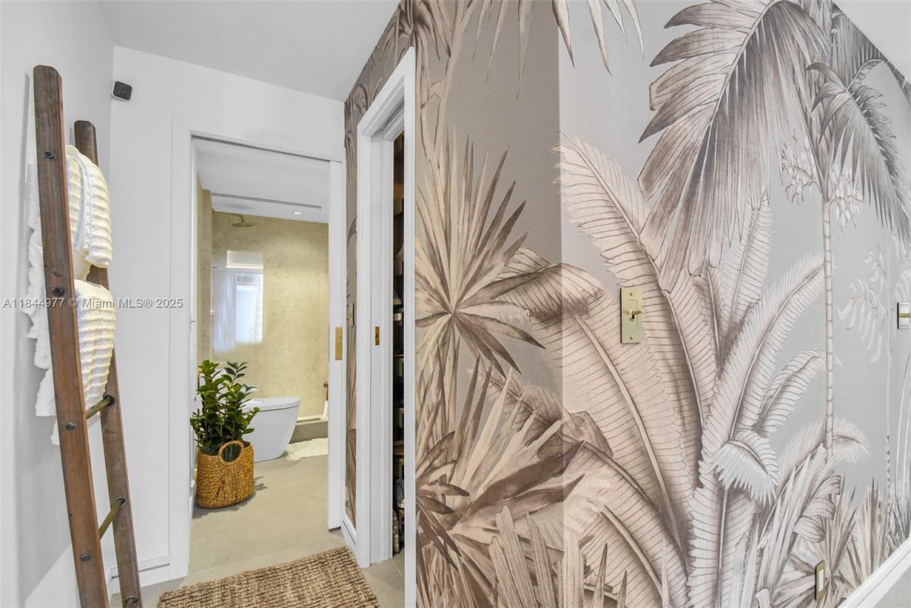 2301 Collins Ave, Unit 1201, Miami Beach, FL 33139 Photo