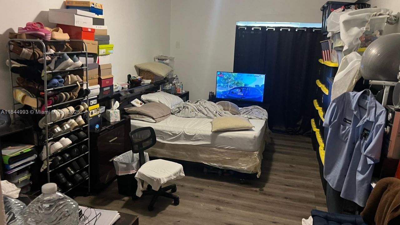 19080 NE 3rd Ct, Unit 307, Miami, FL 33179 Photo