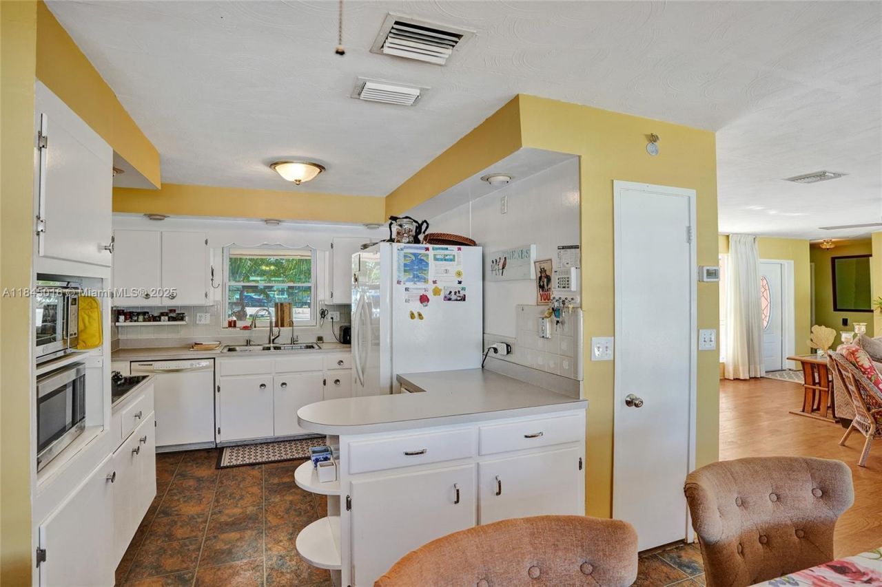 1321 Mandarin Isle, Fort Lauderdale, FL 33315 Photo