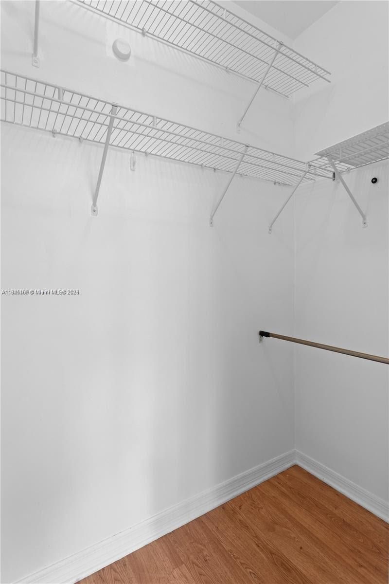 950 Brickell Bay Dr, Unit 501, Miami, FL 33131 Photo